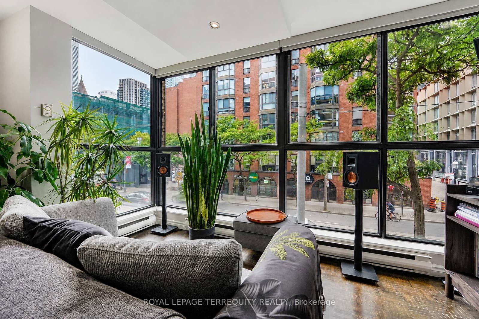 35 Church Street, Unit 208 thumbnail 11