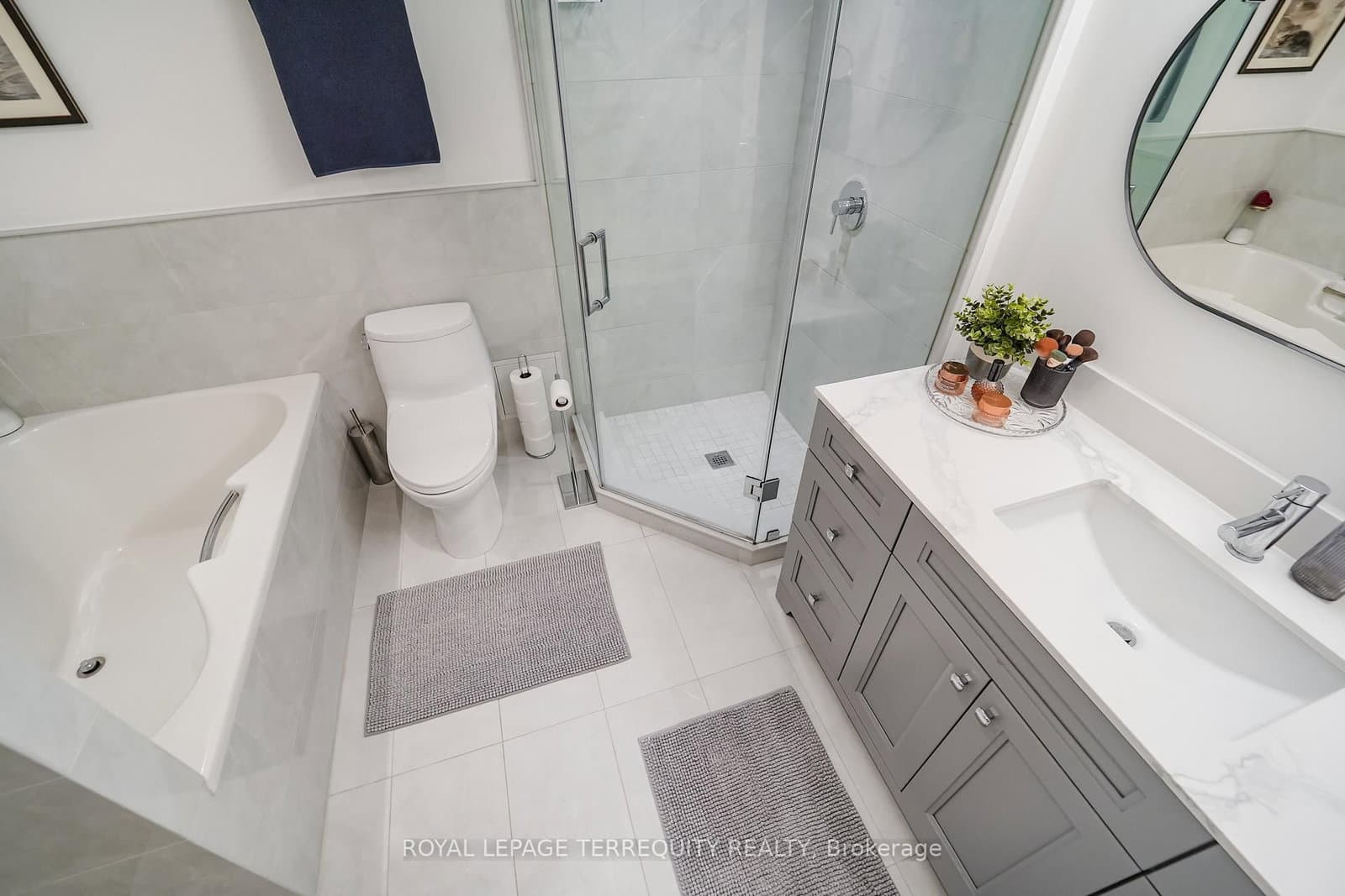 35 Church Street, Unit 208 thumbnail 16