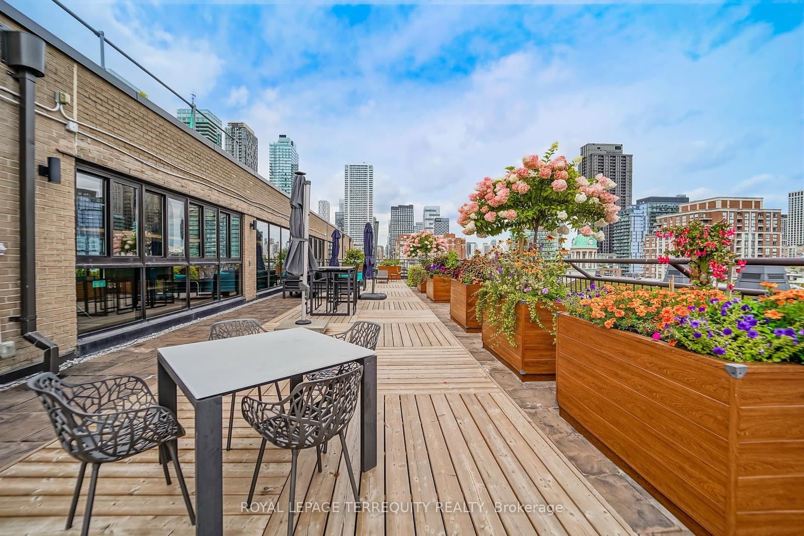 35 Church Street, Unit 208 thumbnail 22