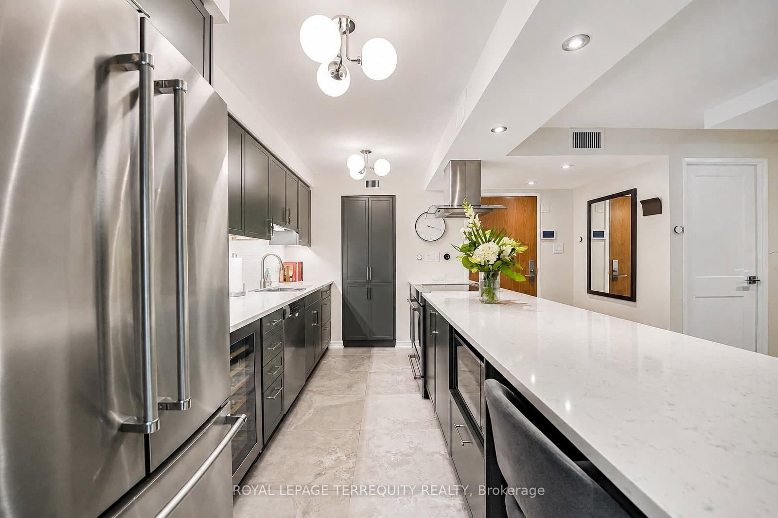 35 Church Street, Unit 208 thumbnail 3