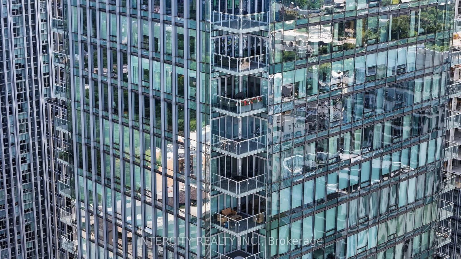 50 Yorkville Avenue, Unit 4001 thumbnail 27