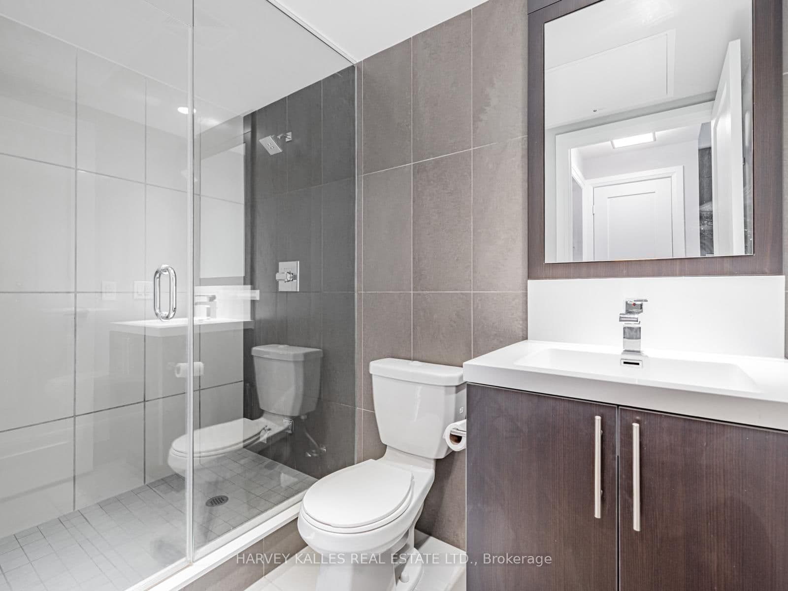 5 Sheppard Avenue E, Unit 2121 thumbnail 18