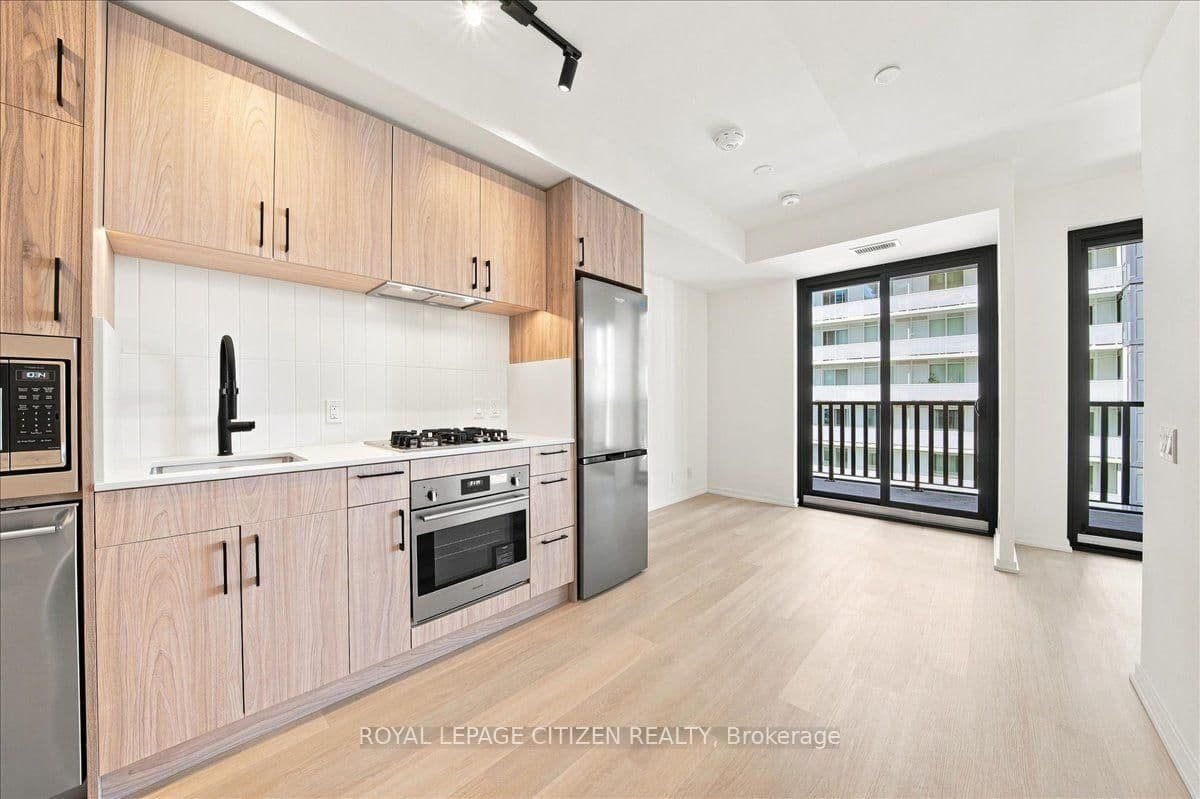 109 Erskine Avenue, Unit 1410 - Image 1