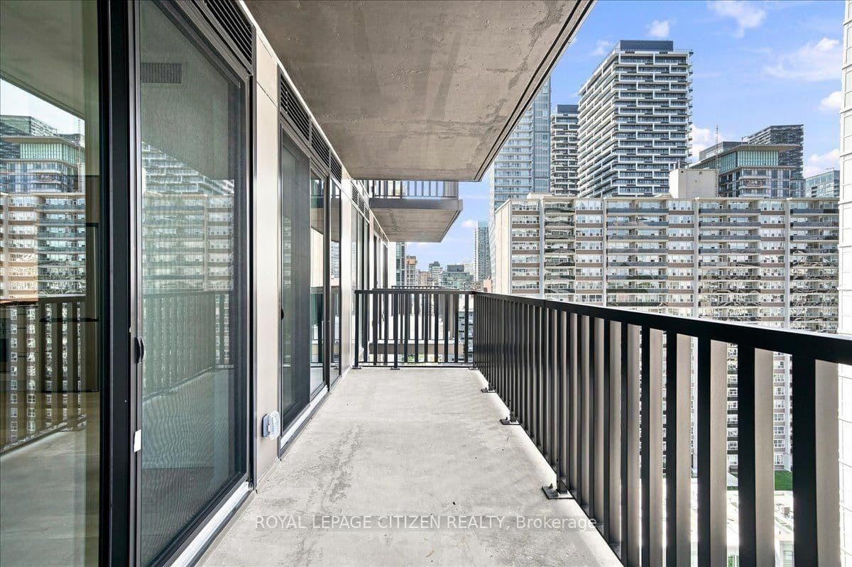 109 Erskine Avenue, Unit 1410 thumbnail 26