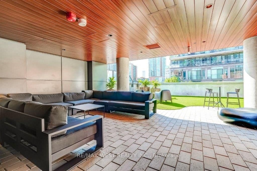 100 Queen Street E, Unit 2808 thumbnail 23