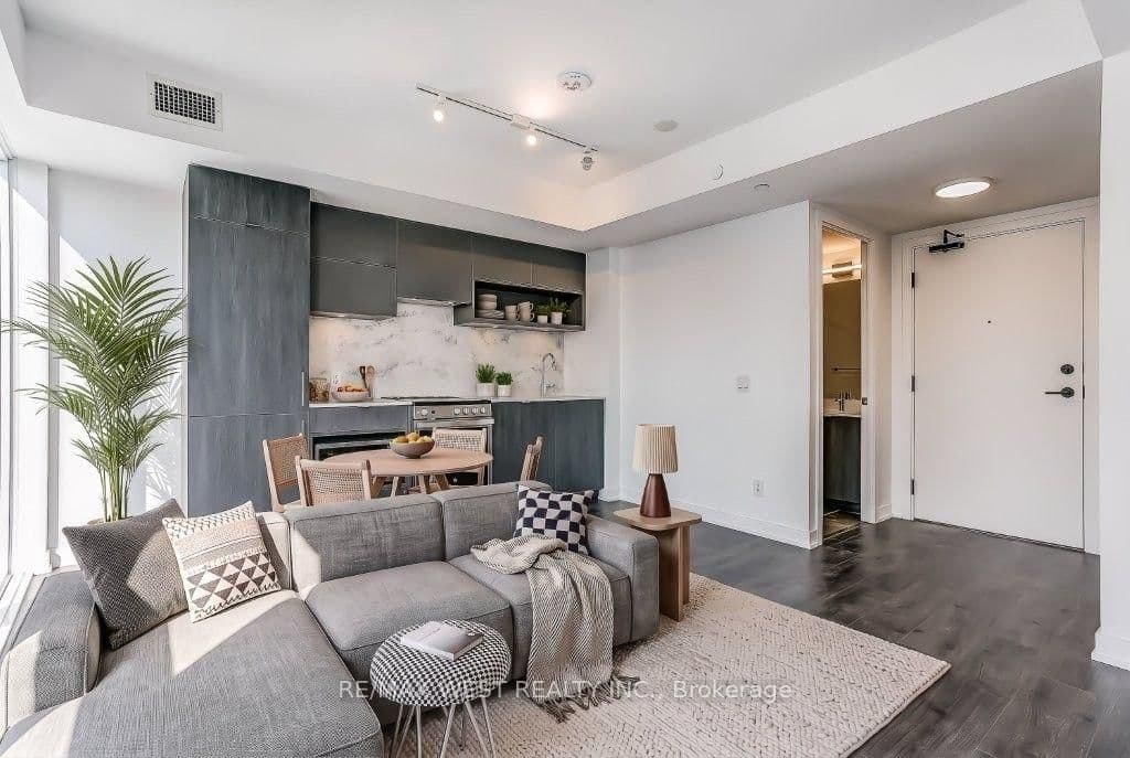 100 Queen Street E, Unit 2808 thumbnail 6