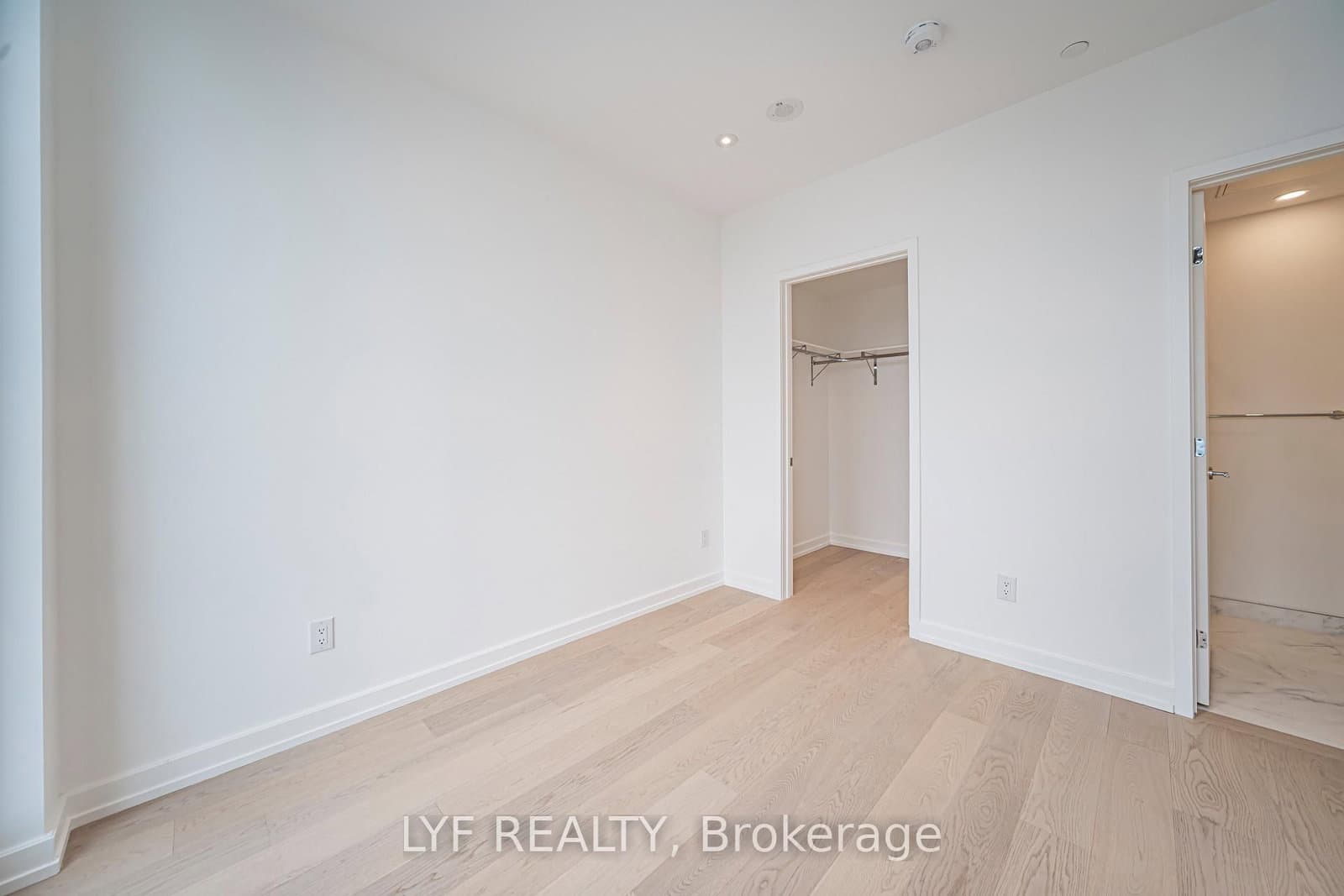 1315 Bay Street, Unit 3002 thumbnail 21