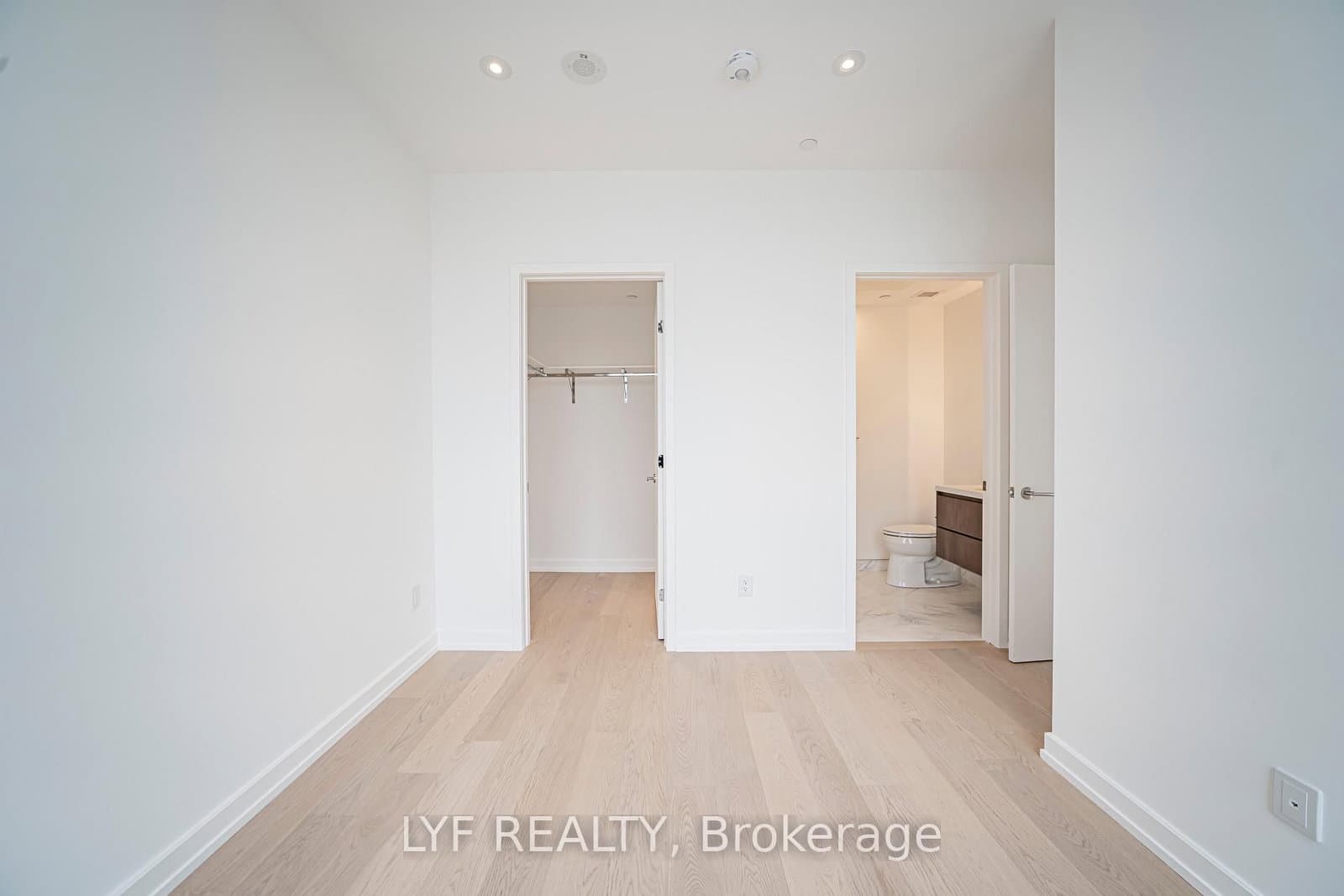 1315 Bay Street, Unit 3002 thumbnail 22