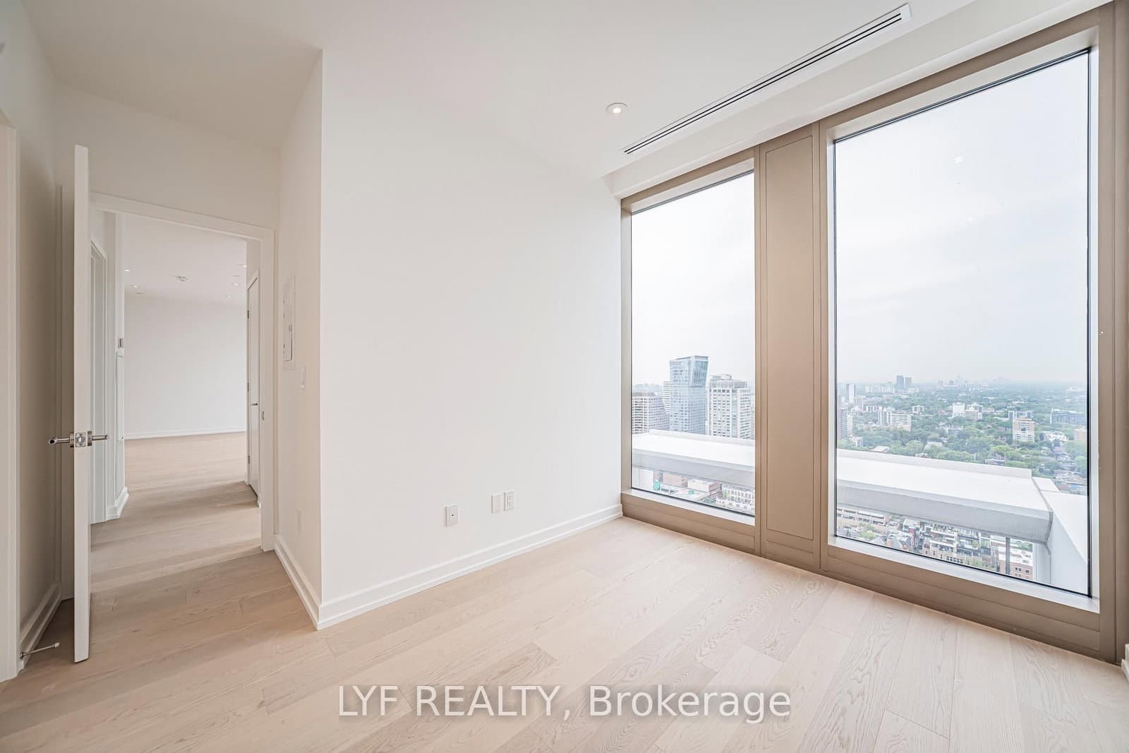 1315 Bay Street, Unit 3002 thumbnail 24