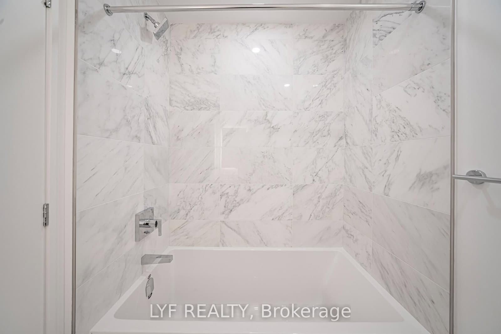 1315 Bay Street, Unit 3002 thumbnail 27