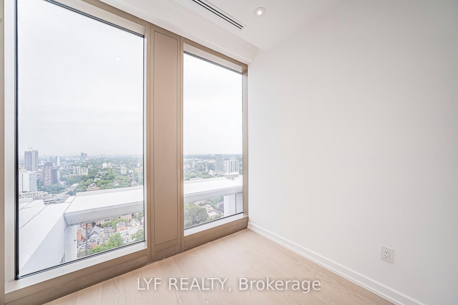 1315 Bay Street, Unit 3002 thumbnail 28