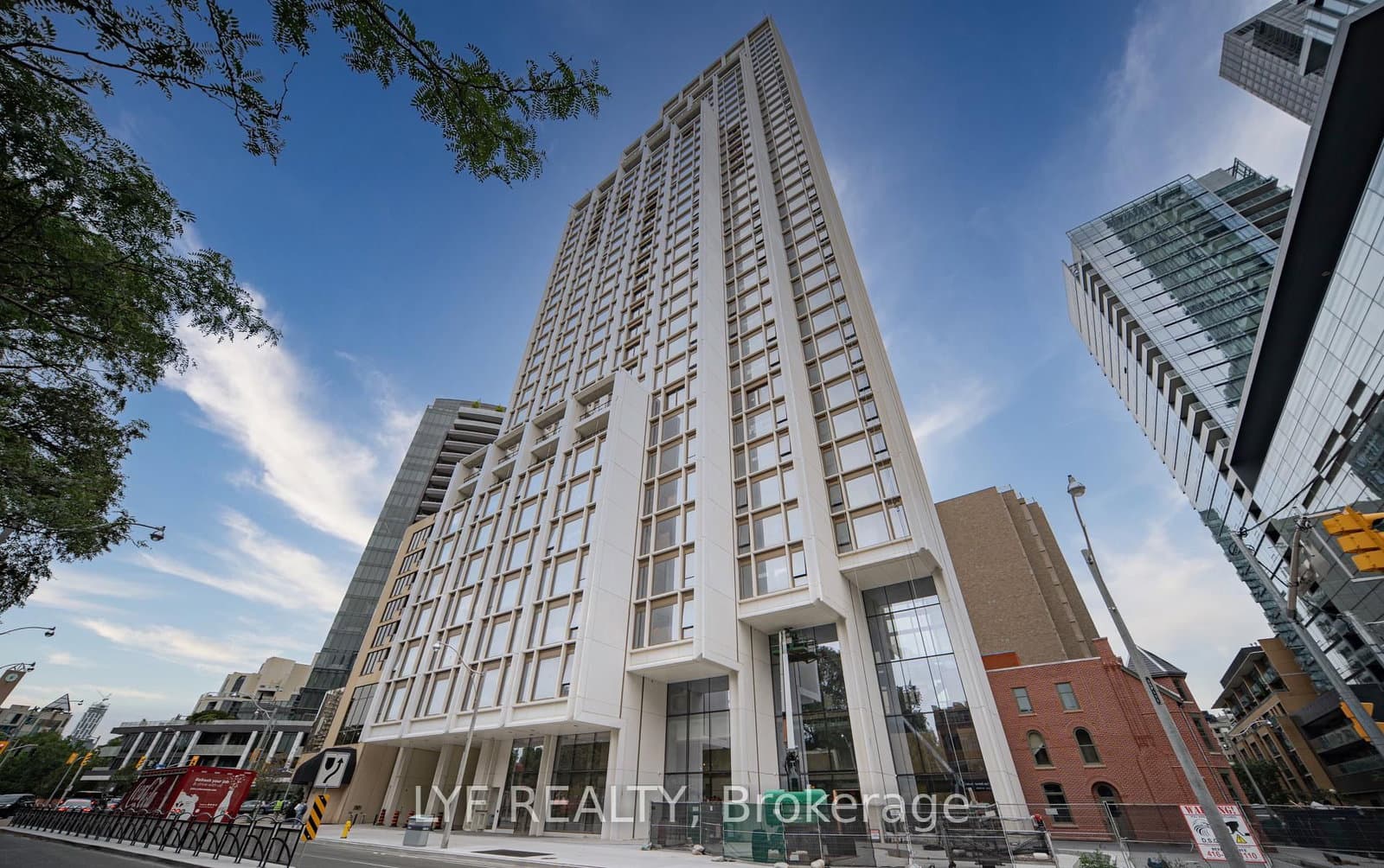 1315 Bay Street, Unit 3002 thumbnail 3