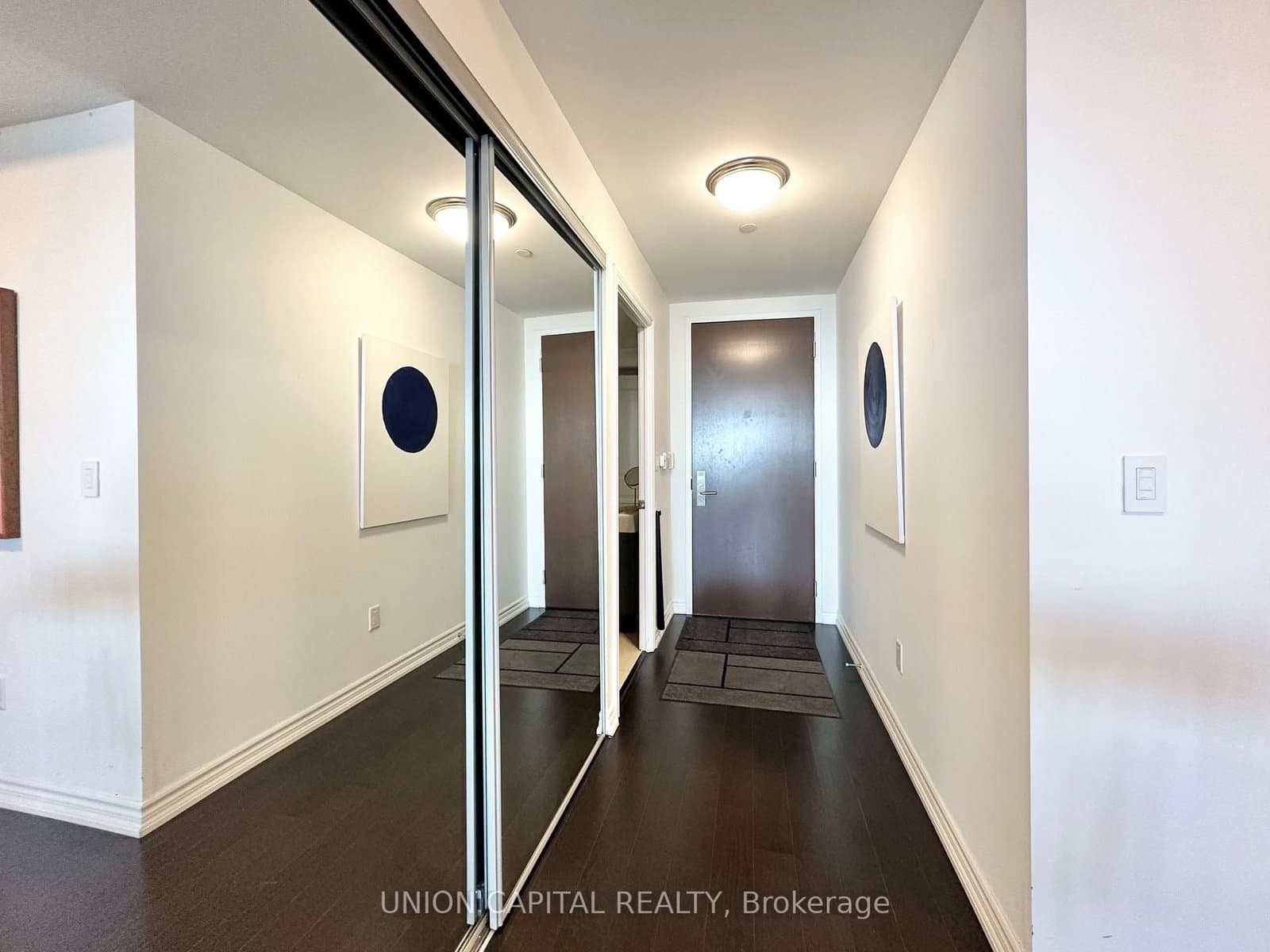 386 Yonge Street, Unit 4903 thumbnail 10