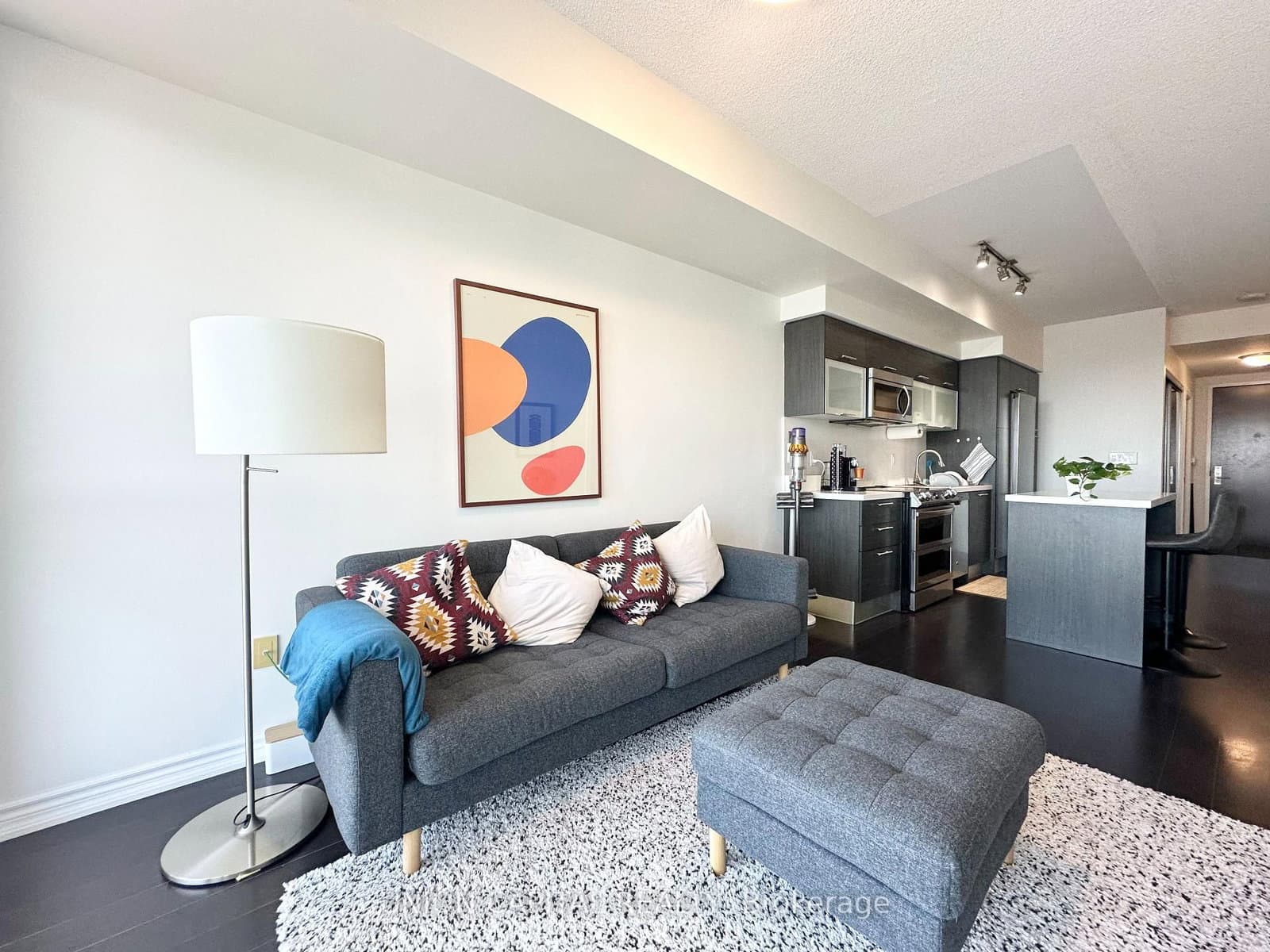 386 Yonge Street, Unit 4903 thumbnail 19