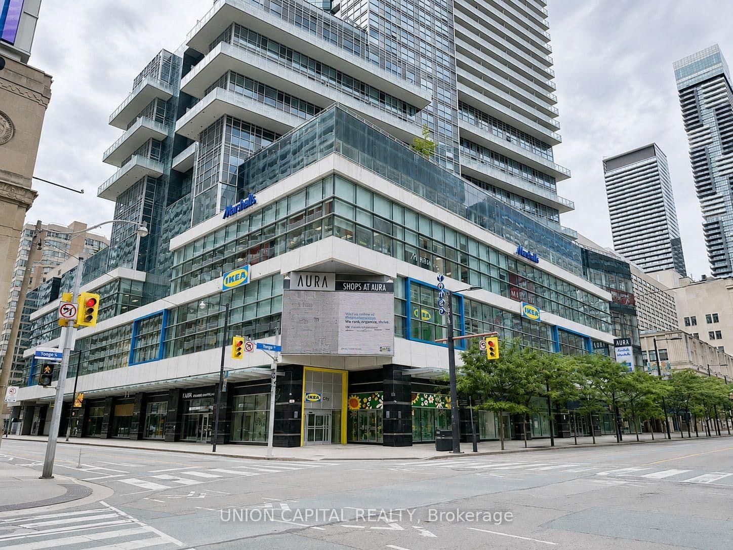 386 Yonge Street, Unit 4903 thumbnail 2