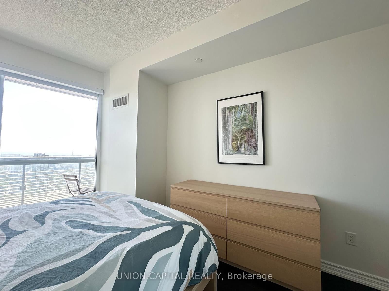 386 Yonge Street, Unit 4903 thumbnail 24