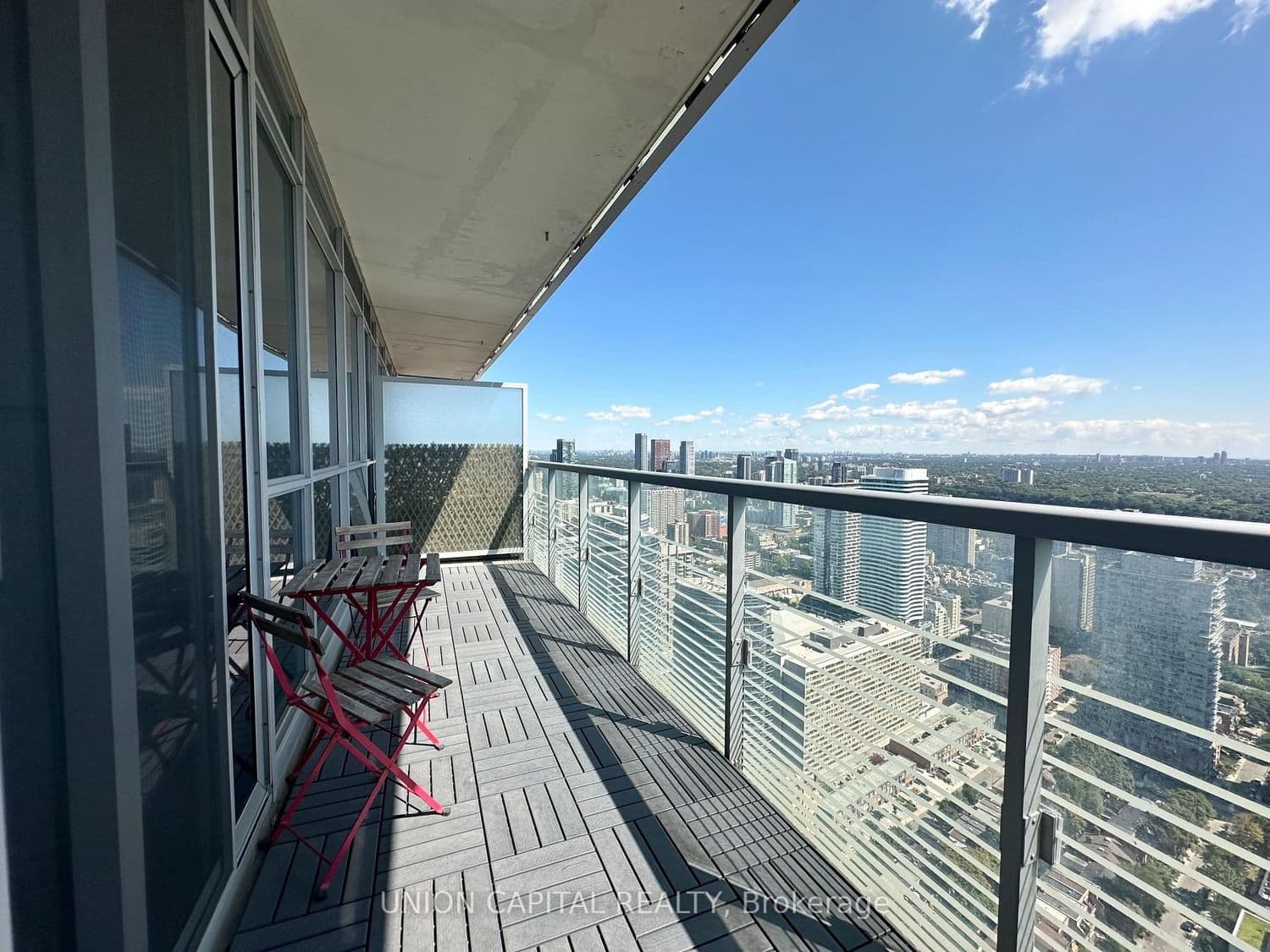 386 Yonge Street, Unit 4903 thumbnail 34