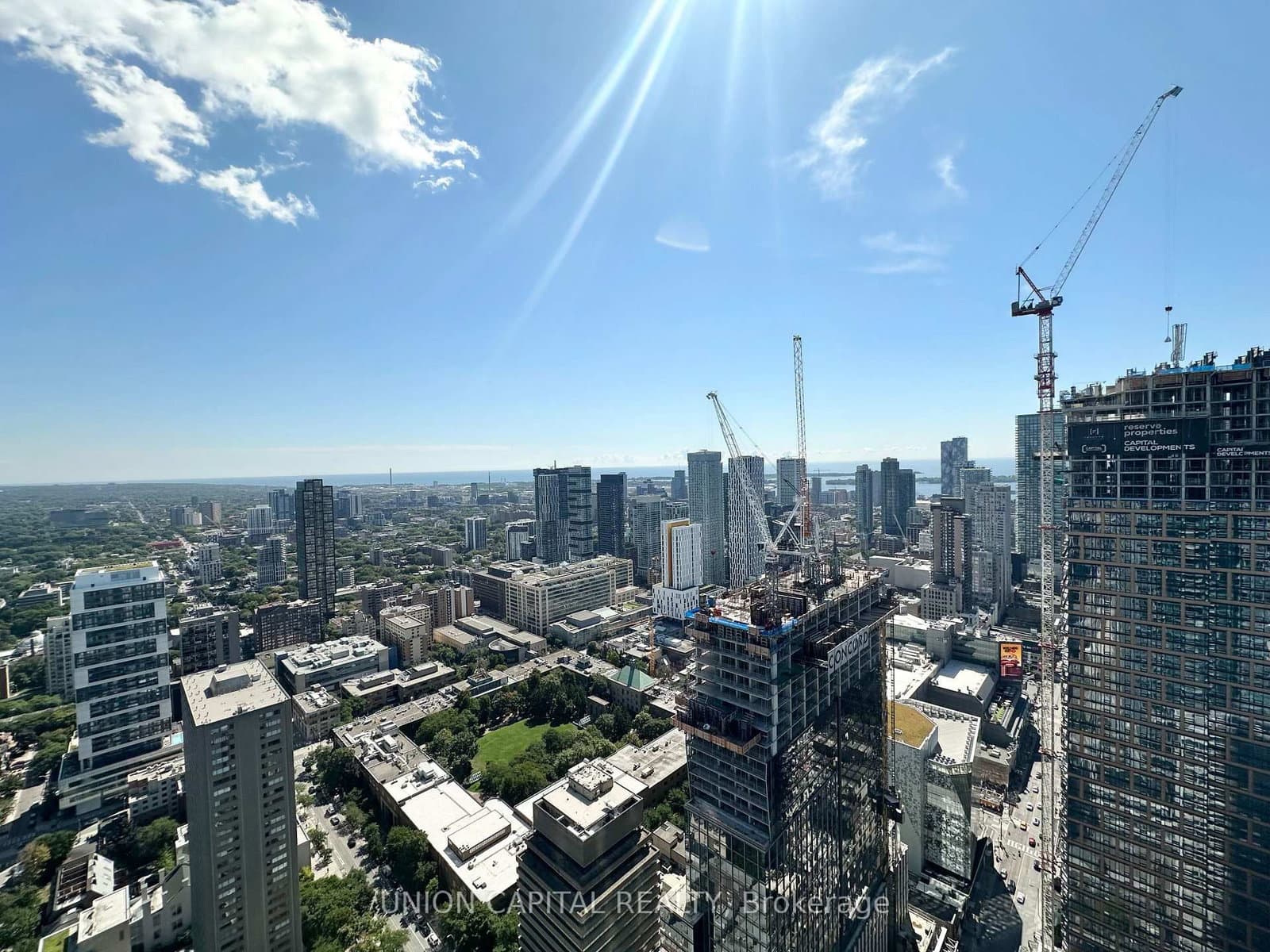 386 Yonge Street, Unit 4903 thumbnail 37