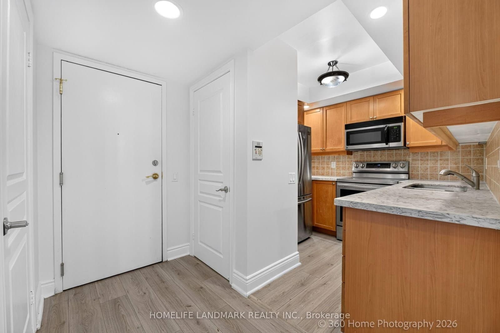 15 NORTHTOWN Way, Unit 829 thumbnail 5