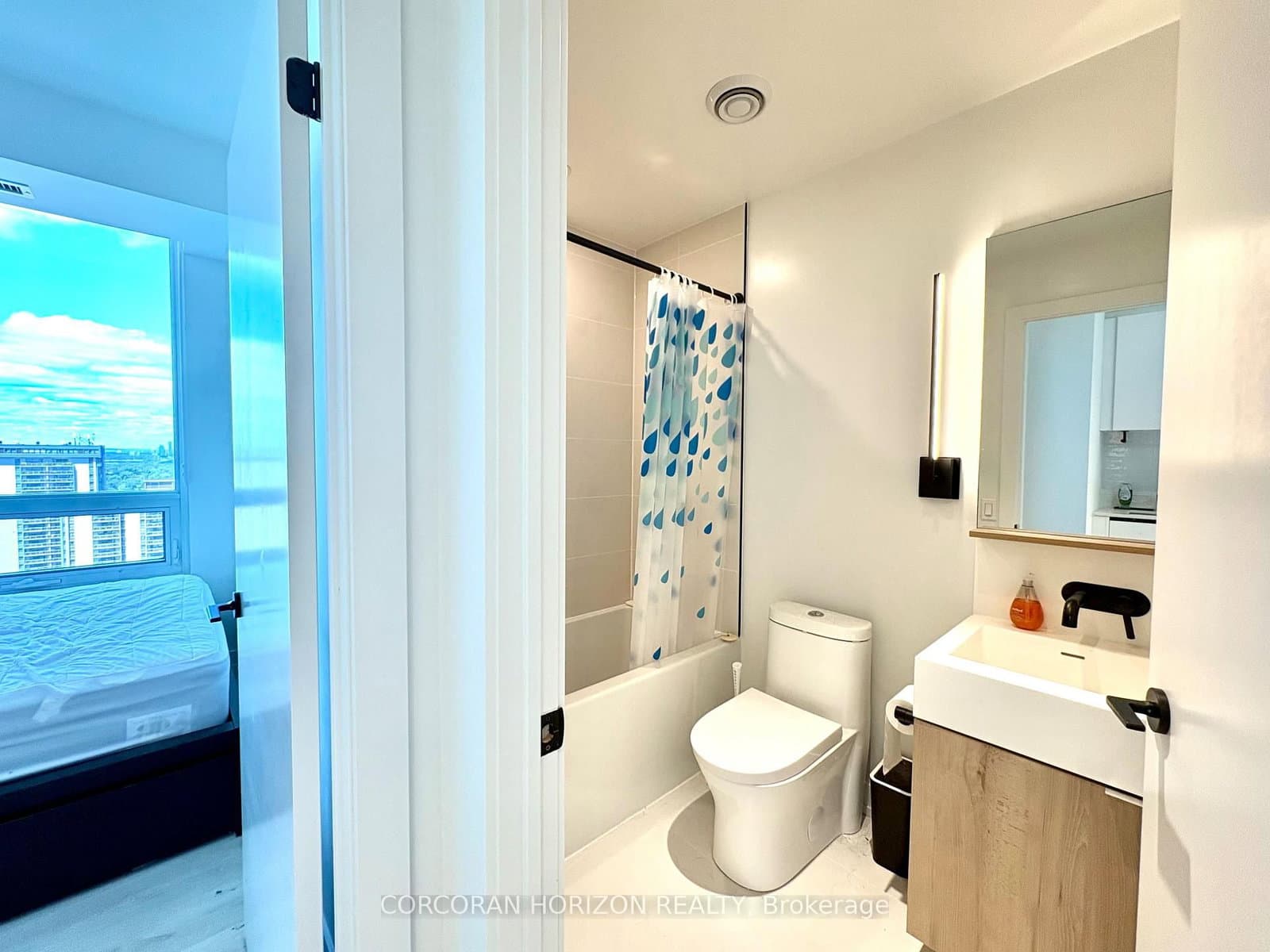 117 Broadway Avenue, Unit 2709 thumbnail 12