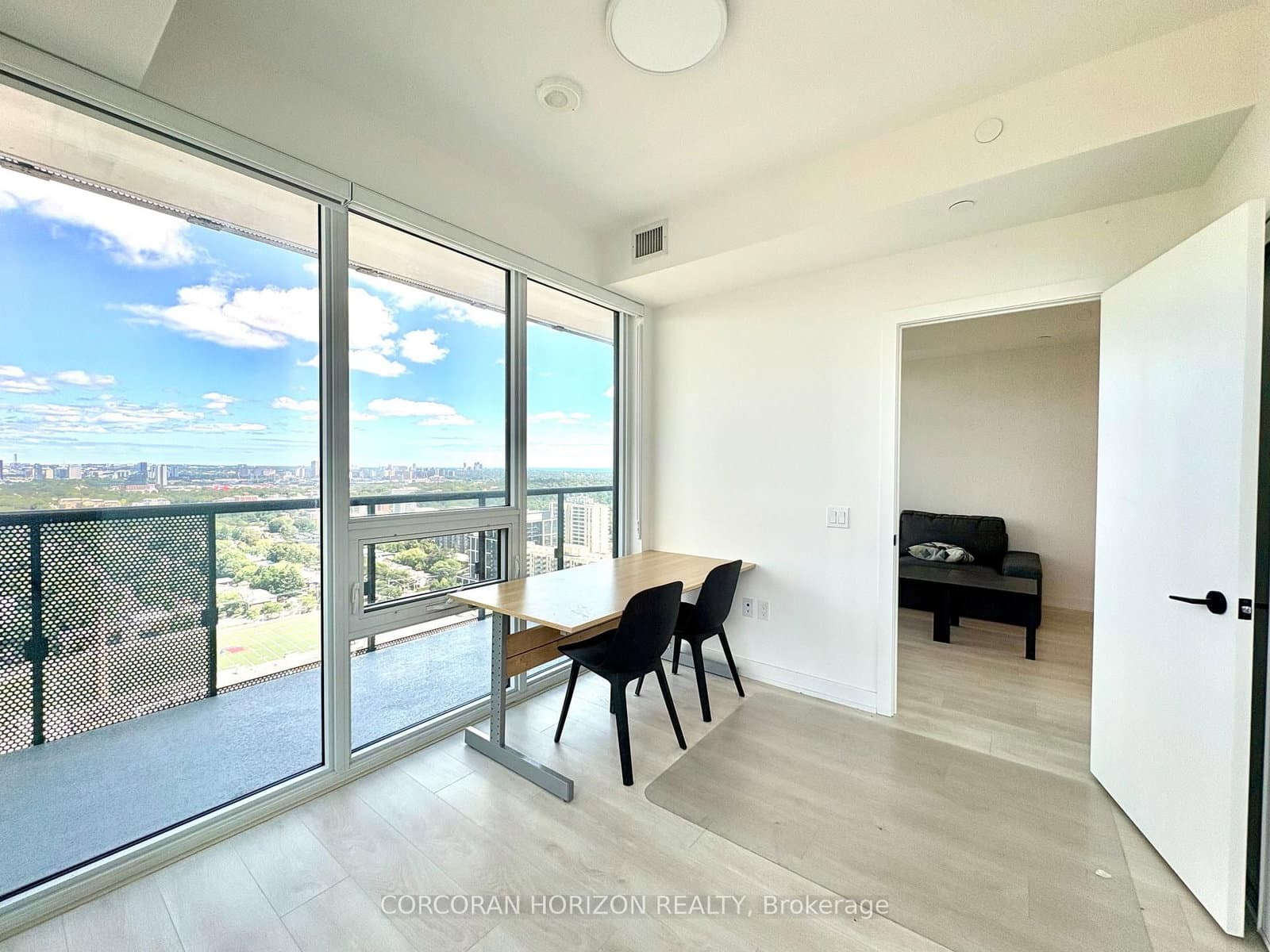 117 Broadway Avenue, Unit 2709 thumbnail 9
