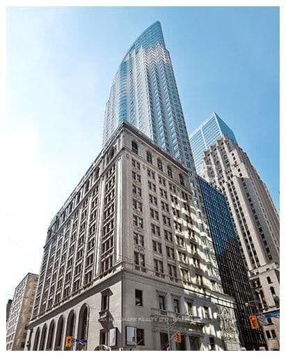 #824 - 1 King Street W