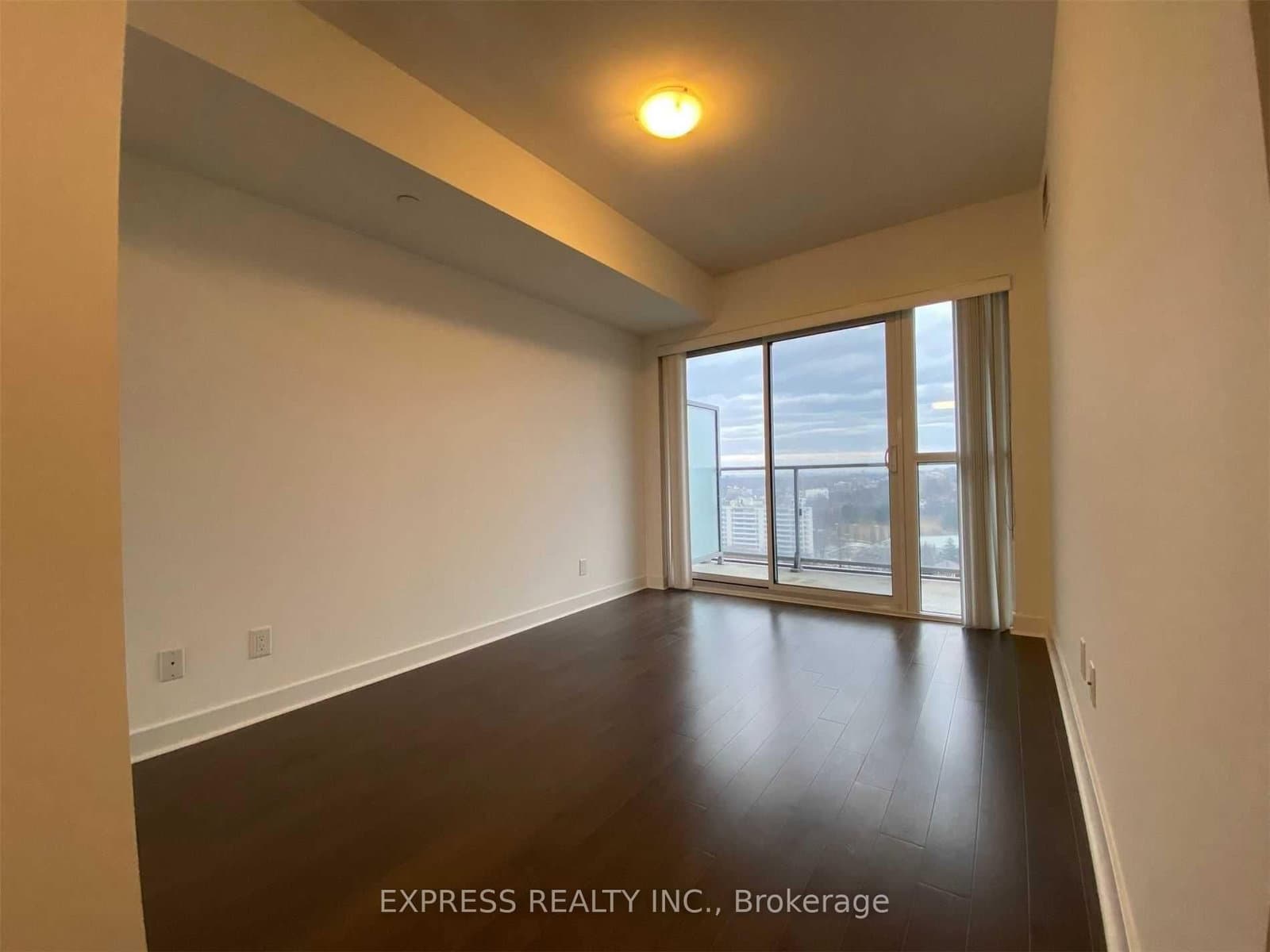 58 Orchard View Boulevard, Unit 1601 thumbnail 14