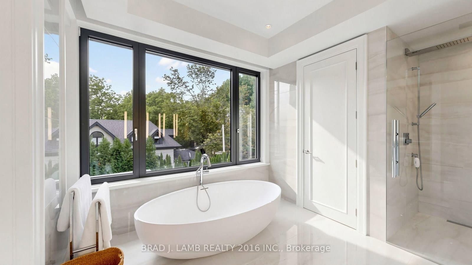 22 Glenayr Road thumbnail 14