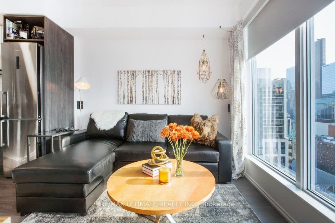 68 Shuter Street, Unit 2606 thumbnail 4