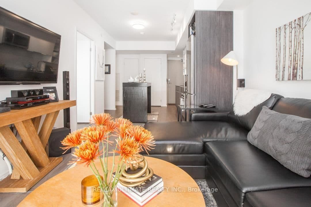 68 Shuter Street, Unit 2606 thumbnail 5