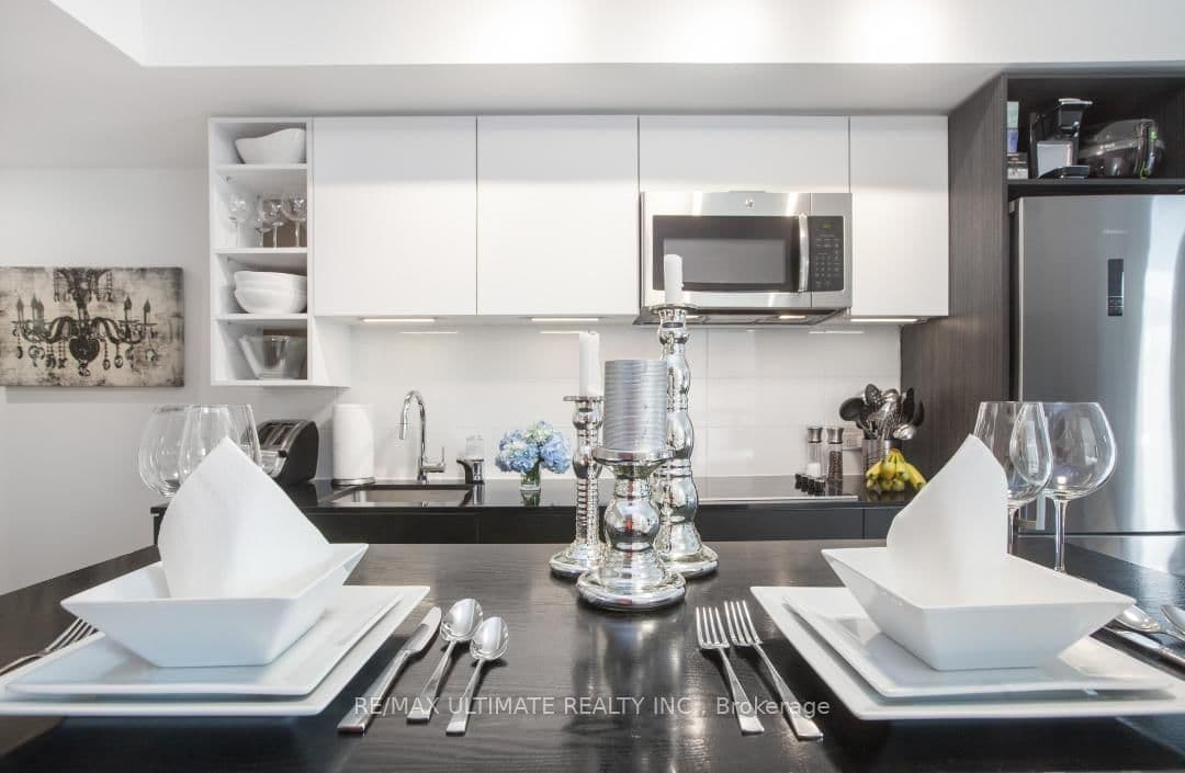 68 Shuter Street, Unit 2606 thumbnail 7
