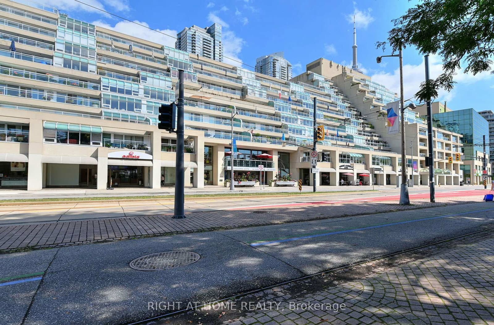 460 Queens Quay W, Unit 202E - Image 1