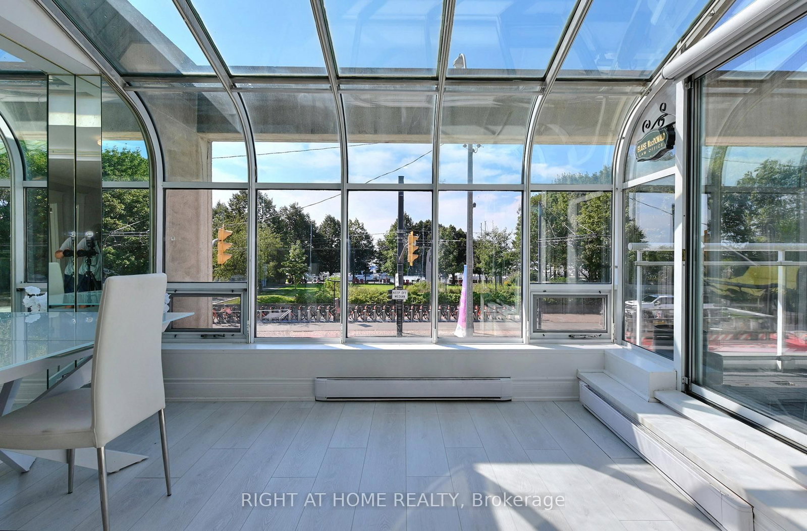 460 Queens Quay W, Unit 202E thumbnail 17