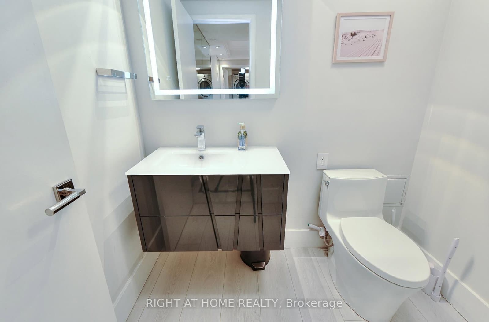 460 Queens Quay W, Unit 202E thumbnail 21