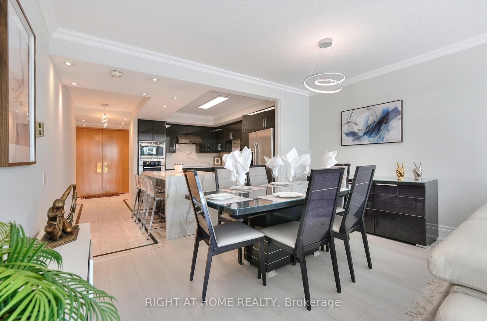 460 Queens Quay W, Unit 202E thumbnail 8