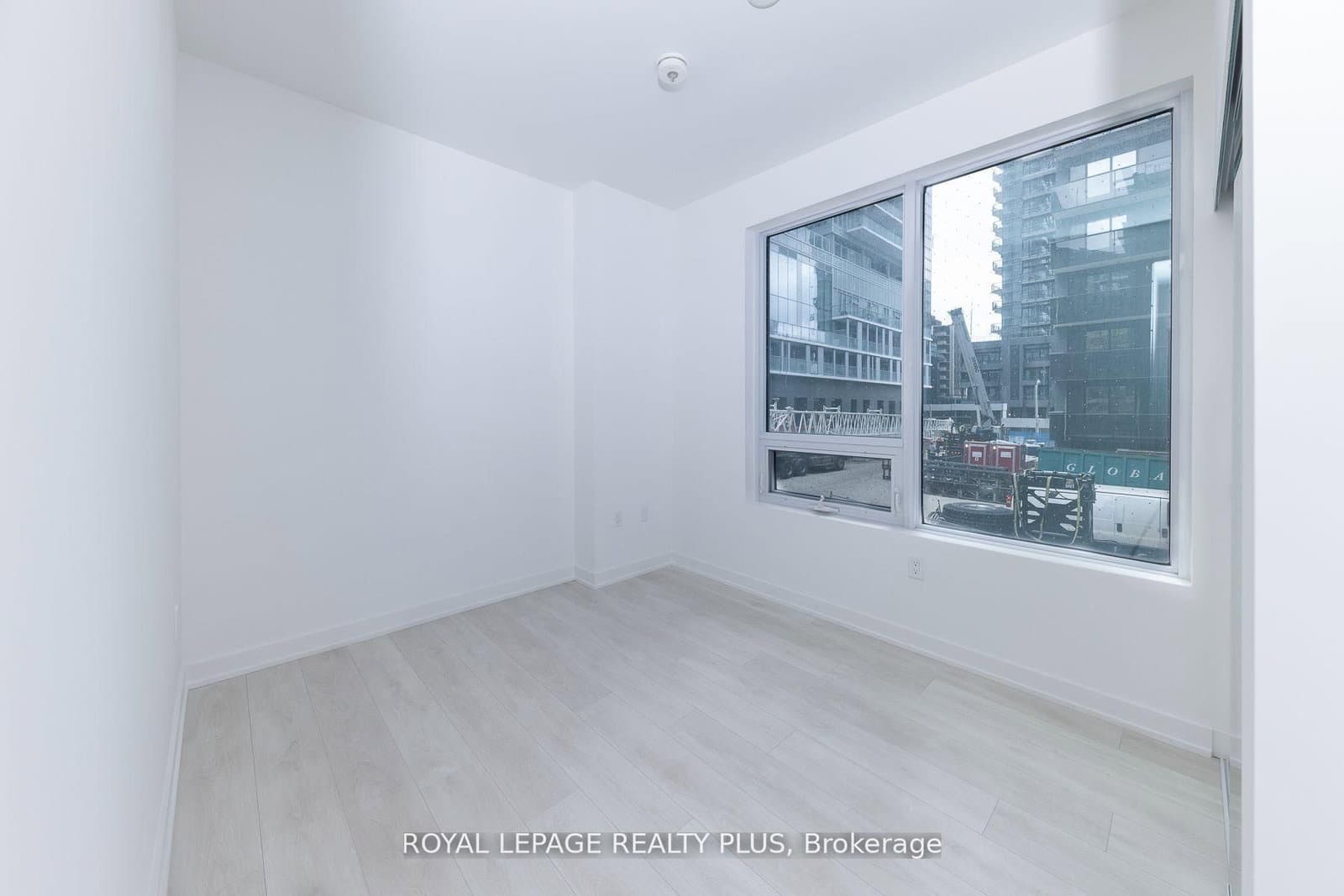 127 Broadway Avenue S, Unit 206S thumbnail 15