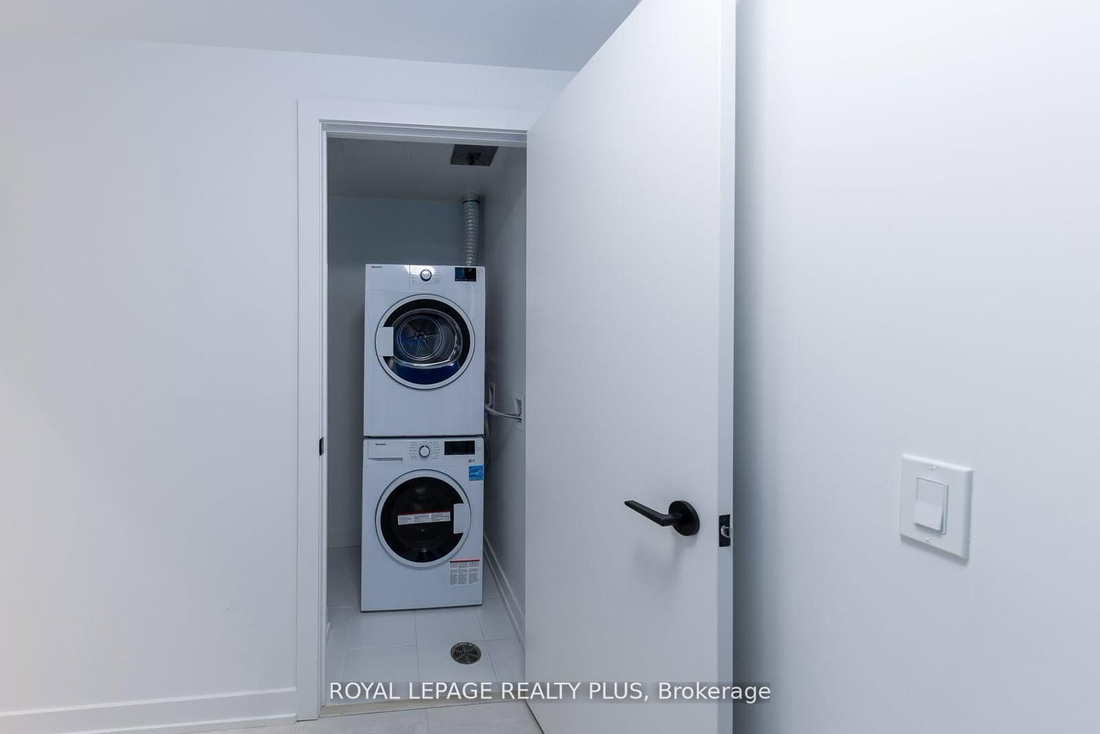 127 Broadway Avenue S, Unit 206S thumbnail 18