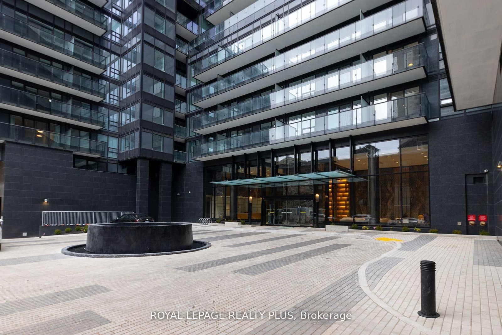 127 Broadway Avenue S, Unit 206S thumbnail 2