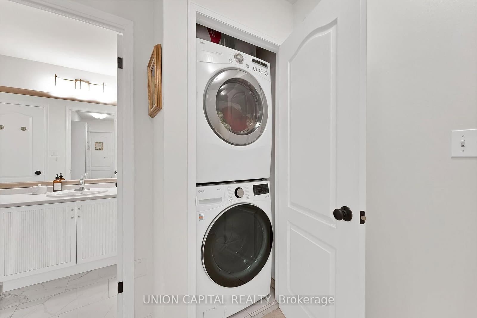 108 Finch Avenue W, Unit A3 thumbnail 15