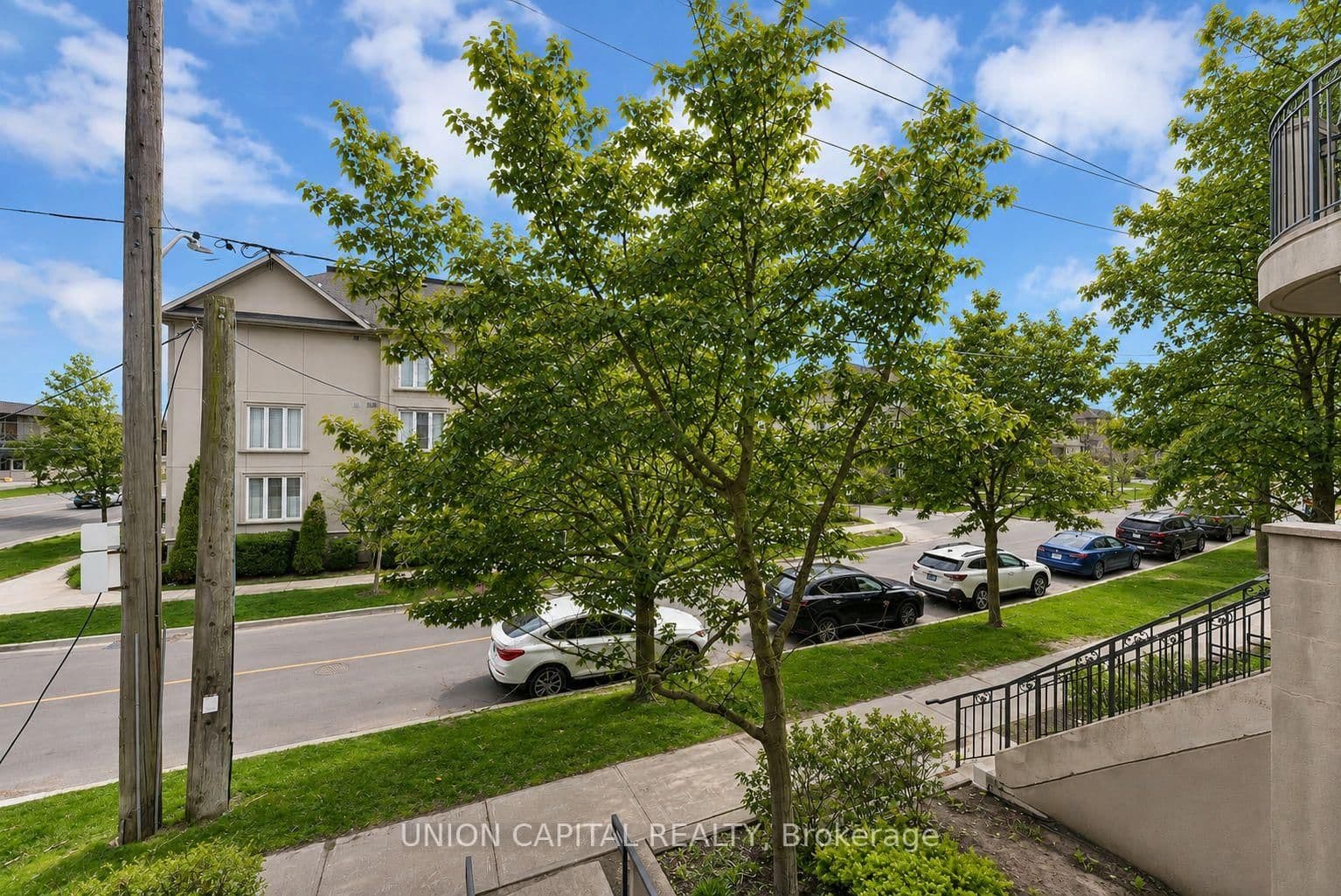 108 Finch Avenue W, Unit A3 thumbnail 17