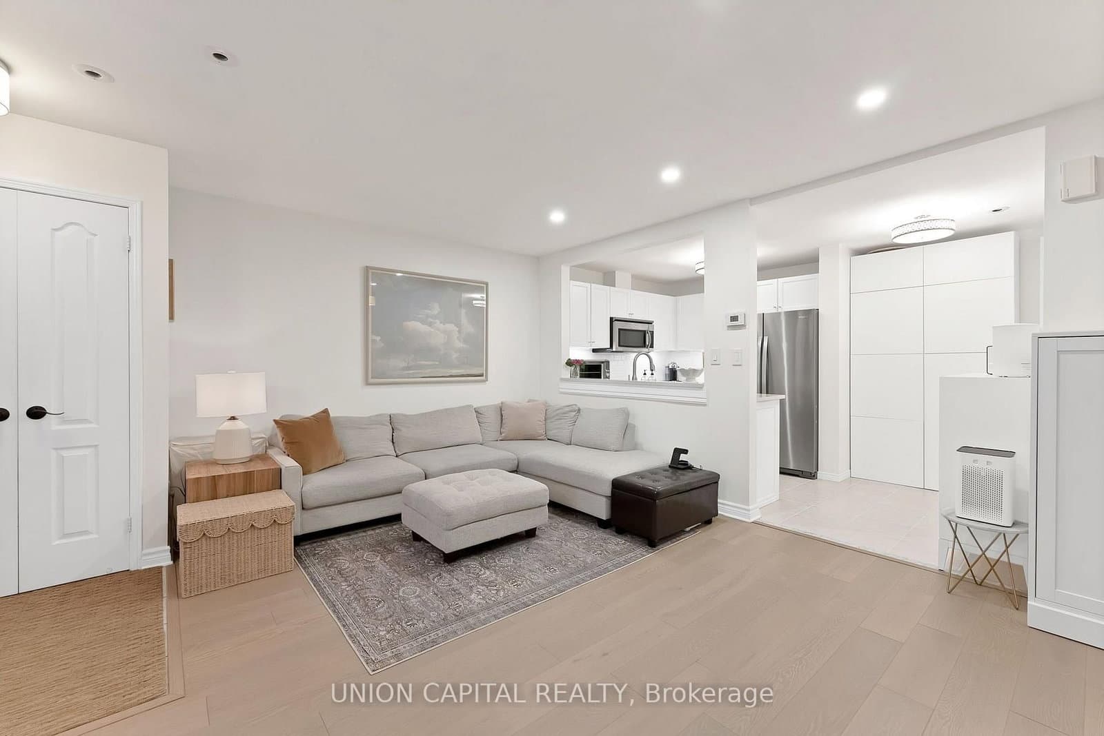 108 Finch Avenue W, Unit A3 thumbnail 2