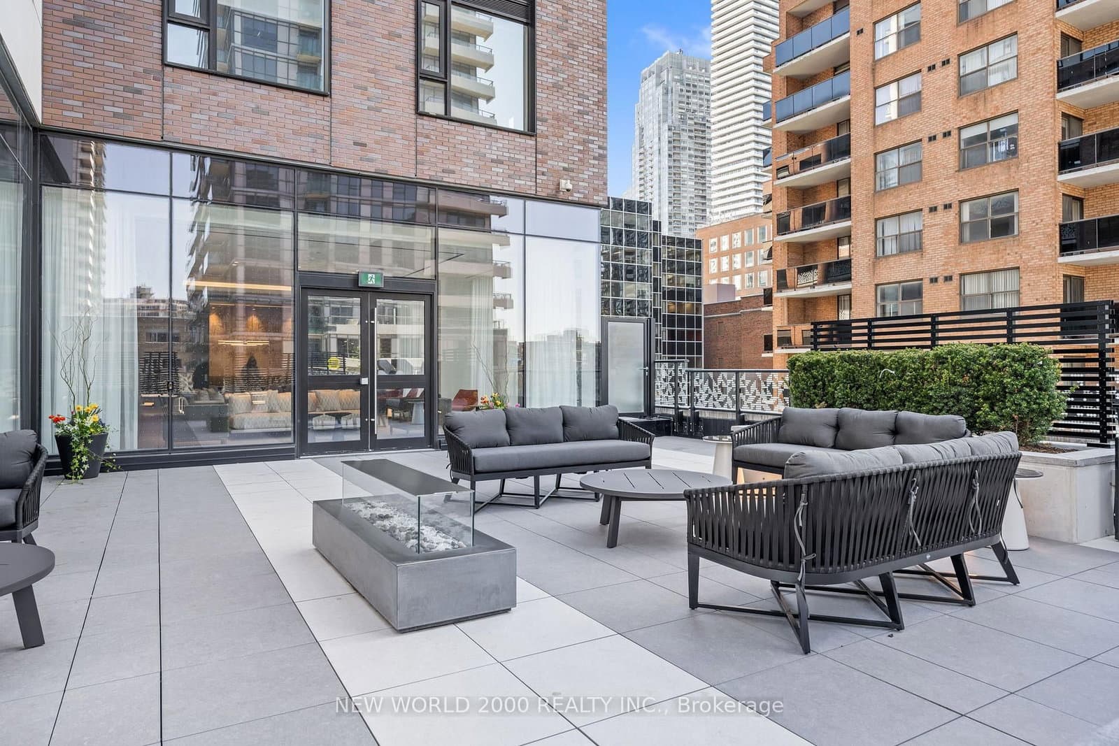 101 Roehampton Avenue, Unit 2513 thumbnail 38