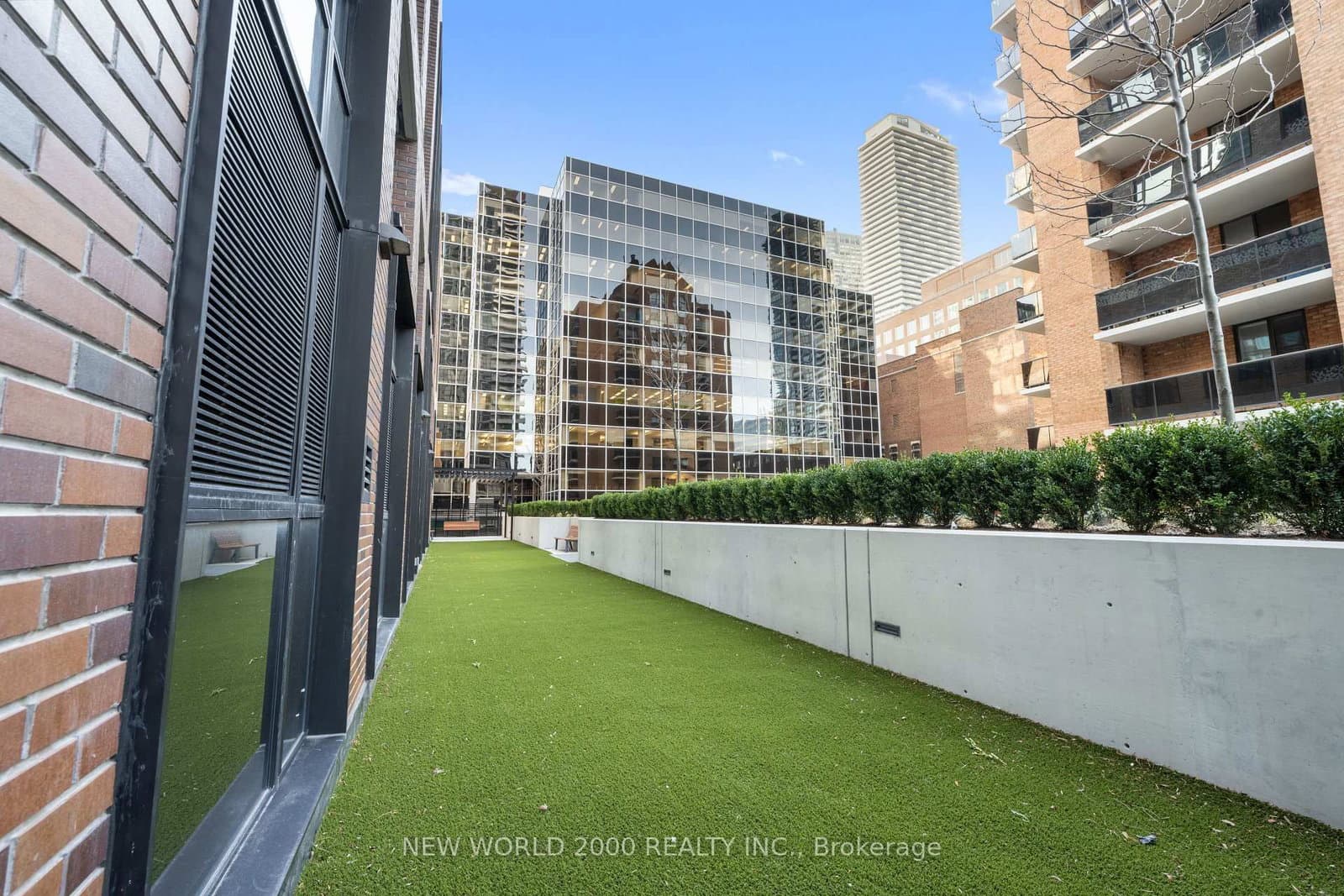 101 Roehampton Avenue, Unit 2513 thumbnail 47