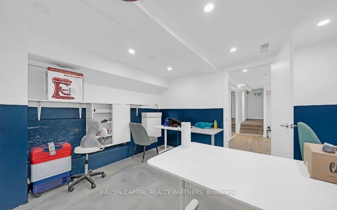 398 King Street E thumbnail 11
