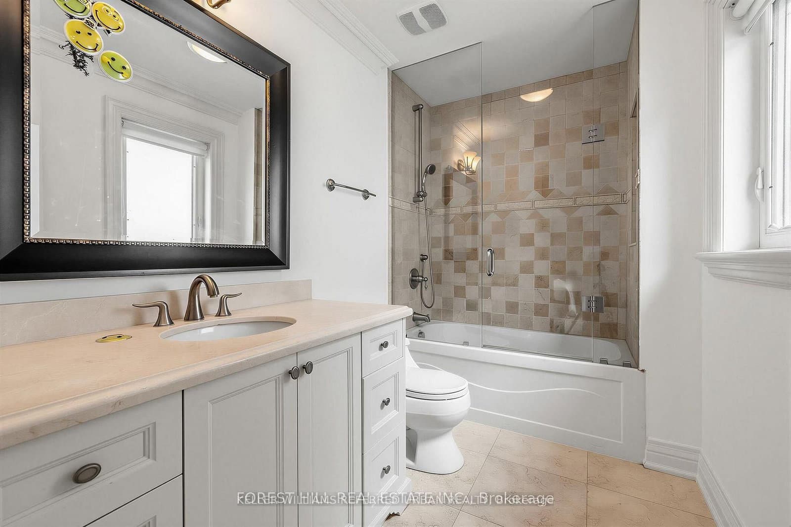 131 Estelle Avenue thumbnail 32