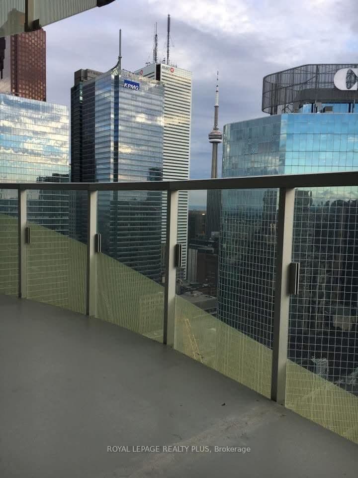 197 Yonge Street, Unit 3509 thumbnail 12