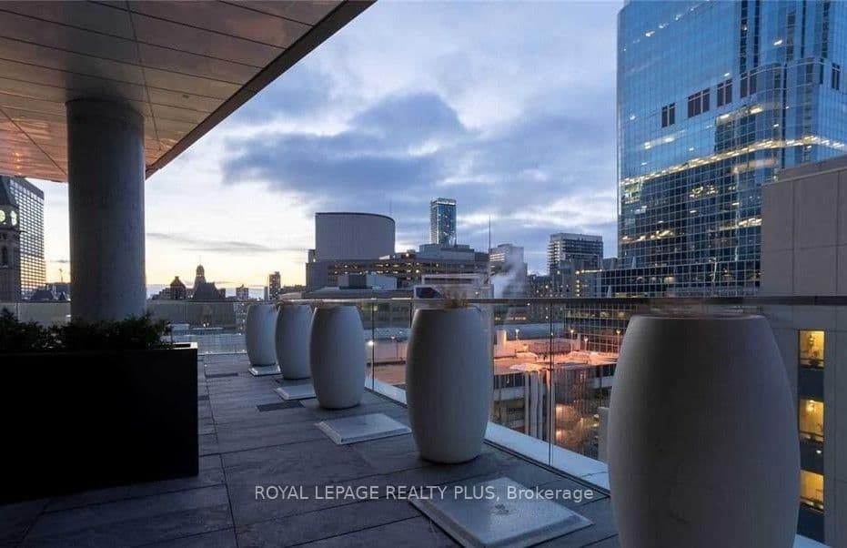 197 Yonge Street, Unit 3509 thumbnail 18
