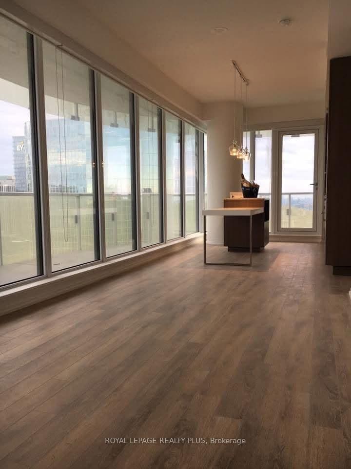 197 Yonge Street, Unit 3509 thumbnail 4