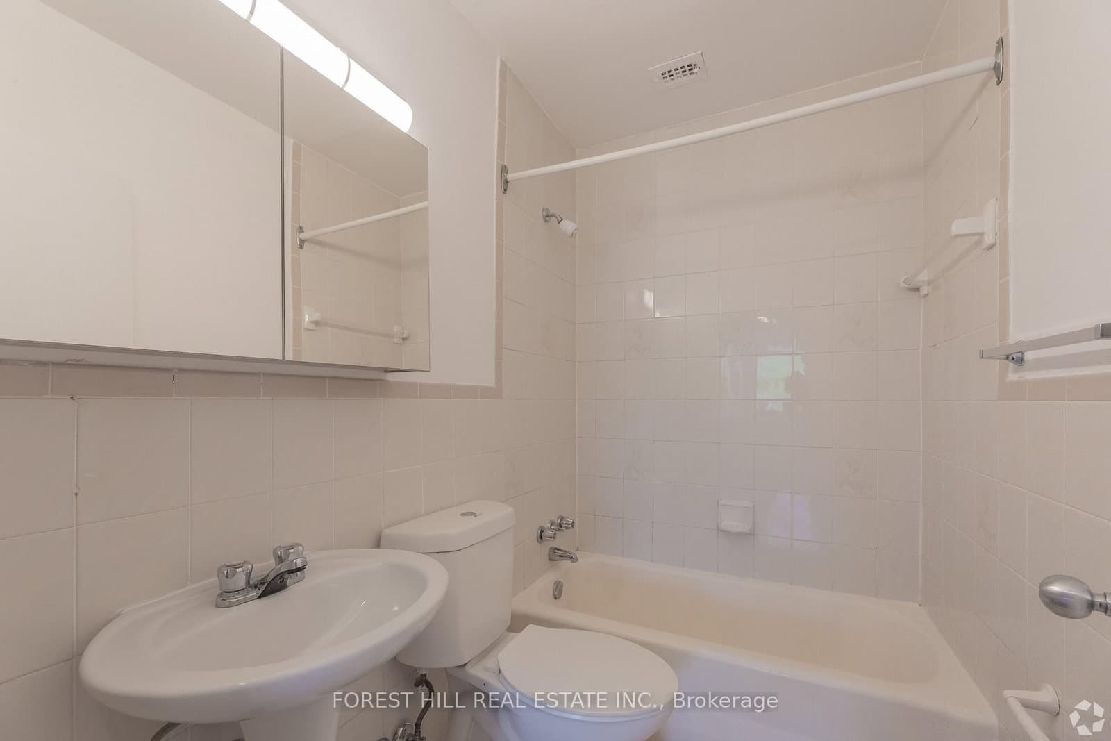 291 Avenue Road, Unit 310 thumbnail 14