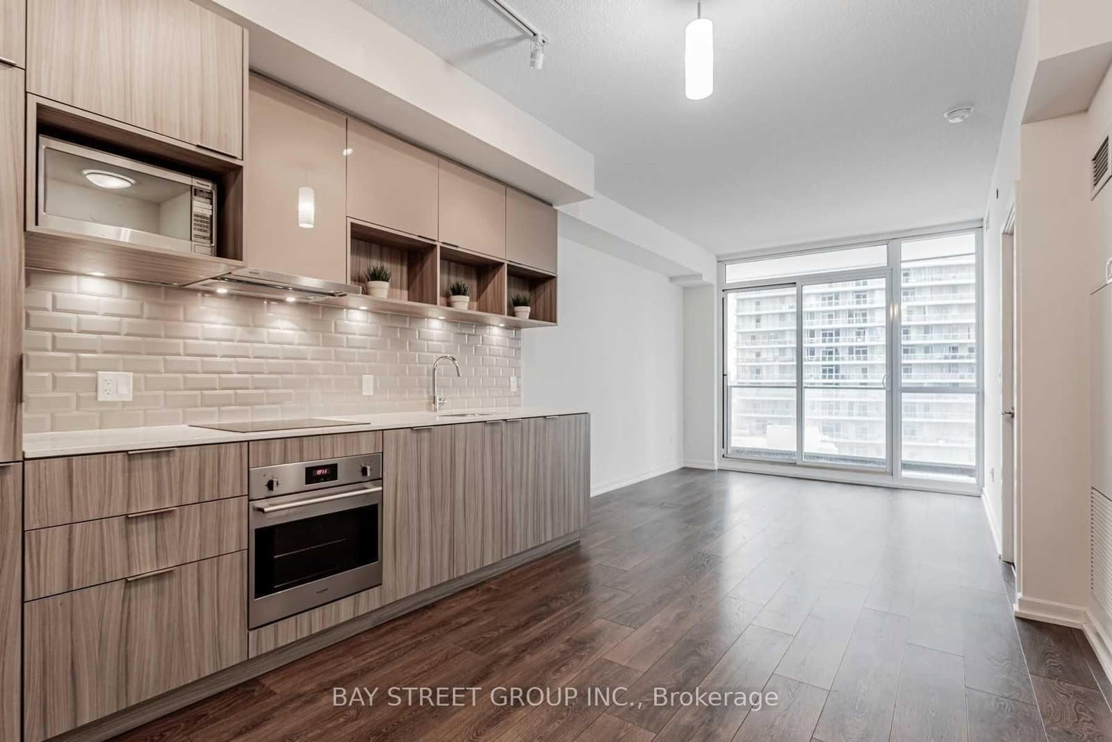 52 Forest Manor Road, Unit 1204 thumbnail 2